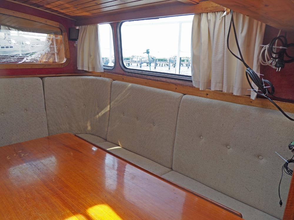 Cabin en avant, H&eacute;bergements